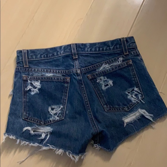 High waisted destroyed shorts - Picture 2 of 2